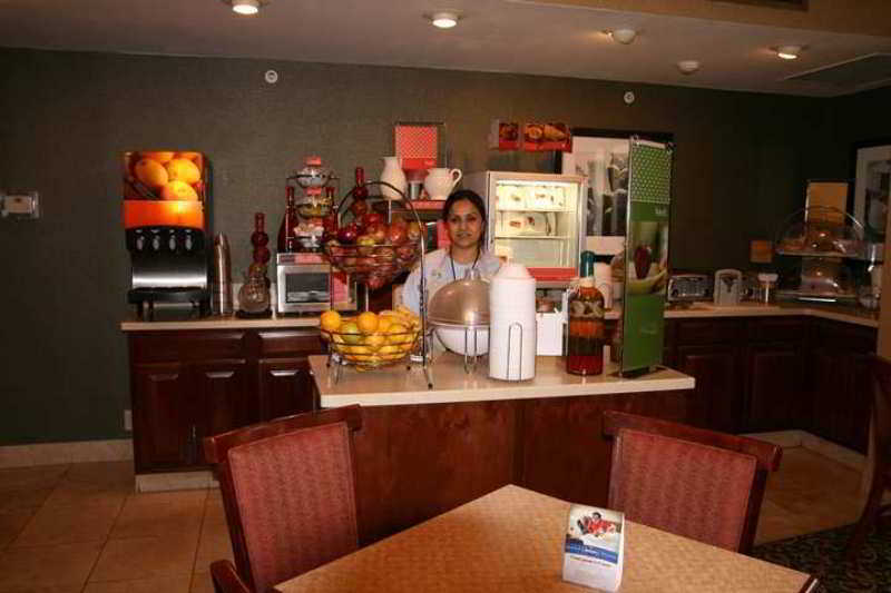 קורנליוס Hampton Inn Charlotte North Lake Norman מסעדה תמונה